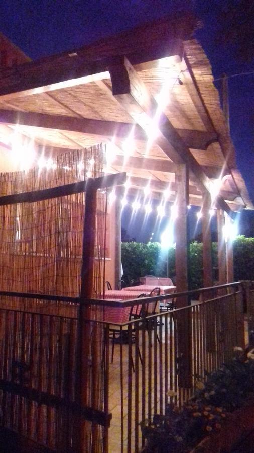 La Campagnola Trattoria Con Alloggio Misano Adriatico Bagian luar foto